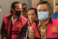 Dua Tersangka Anggota DPRD NTB Muhammad Nashib Ikroman dan Indra Jaya Usman (IJU)