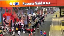 Foto: Suasana pelaksanaan Hari Bebas Kendaraan Bermotor (HBKB) atau Car Free Day (CFD) perdana di kawasan Jalan H.R. Rasuna Said, Jakarta, tepat di depan Stasiun LRT Jabodebek Rasuna Said. Pemerintah Provinsi DKI Jakarta memutuskan untuk menghentikan sementara kegiatan ini mulai Minggu (17/5/2026) guna melakukan evaluasi teknis dan penataan fasilitas publik.