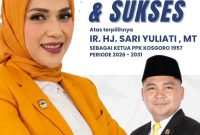 Ketua DPD Partai Golkar Kabupaten Dompu, Efan Limantika (kanan), menyampaikan ucapan selamat kepada Ir. Hj. Sari Yuliati, MT (kiri), yang terpilih sebagai Ketua PPK Kosgoro 1957 periode 2026–2031. (Foto: Istimewa)