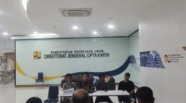 Perwakilan Gerakan Mahasiswa dan Pemuda Penyelamat APBN (GMPPA) saat diterima oleh pejabat Direktorat Jenderal Cipta Karya di kantor Kementerian Pekerjaan Umum, Jakarta, Selasa (9/6/2026). Pertemuan tersebut membahas tuntutan mahasiswa terkait dugaan manipulasi tender proyek Sekolah Rakyat senilai Rp250 miliar di NTB. (Foto: Istimewa)