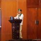 Ketua Umum HMI MPO Cabang Mataram, Hakim Bima Persada, memberikan sambutan dalam sebuah forum. Hakim secara tegas menyoroti dugaan keterlibatan kader partai tertentu dalam program Dapur Makan Bergizi Gratis (MBG) dan meminta agar ruang pengelolaan program tersebut turut melibatkan pelaku UMKM serta koperasi secara adil. (Foto: Dok. Istimewa)