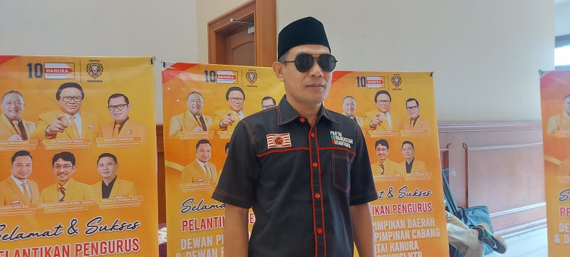 Abdul Hakim, Sekretaris PIMDA PKN NTB, hadir dalam sebuah acara di Mataram. PKN NTB menyambut positif pelantikan pengurus baru DPD Partai Hanura NTB 2025-2030, seraya menekankan pentingnya sinergi dan kolaborasi politik daerah. [Foto: JD09]
