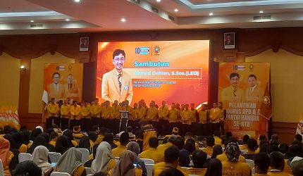 Ketua DPD Partai Hanura NTB Ahmad Dahlan memberikan sambutan di depan ratusan kader saat acara pelantikan pengurus DPD dan DPC Partai Hanura se-NTB di Hotel Lombok Raya, Mataram, Sabtu, 1 Agustus 2026. (Foto:JD09)