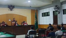 Foto: Suasana sidang pembacaan putusan terdakwa dugaan kasus gratifikasi DPRD NTB, Hamdan Kasim, di Pengadilan Tipikor Mataram, Rabu 5/8/2026.(JD09)