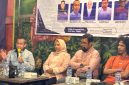 Foto: Direktur RSUD Provinsi NTB dr. Asrul Sani (kiri) bersama Anggota Komisi V DPRD NTB Nadirah, Akademisi UNBIM Alfisahrin, dan Relawan Kemanusiaan Kaharuddin Abbas saat menjadi pembicara dalam dialog publik yang digelar GAKADA BIDOM di Hangout Coffee, Senin, 3 Agustus 2026. Forum ini membahas isu dugaan ketidaksesuaian diagnosis medis pada pasien rujukan asal Bima dan Dompu.(JD09)
