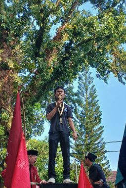 Bentrokan Saat PBAK UIN Mataram: 7 Mahasiswa Luka, 2 Orang Terkena Senjata Tajam