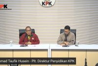 Foto : Plt. Direktur Penyidikan KPK, Achmad Taufik Husein Bersama Juru Bicara KPK Budi Prasetyo Saat Konferensi Pers Komisi Pemberantasan Korupsi (KPK) resmi menahan empat tersangka dalam perkara dugaan tindak pidana korupsi (TPK) terkait pekerjaan asuransi PT Asuransi Jasa Indonesia (Jasindo) pada PT Pelayaran Nasional Indonesia (PT Pelni) untuk periode 2015–2020,Jum’at (31/7)