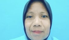 Foto: Mihra Relawan SPPG Desa Bara Kabupaten Dompu yang diberhentikan mendadak tampa alasan jelas