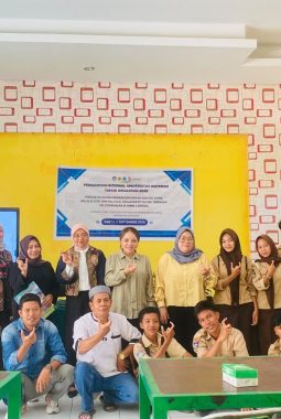 Dorong Siswa Peduli Lingkungan, Unram Gelar Edukasi Ekologi Digital di SMKN 2 Gerung