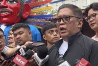 Foto: Sekretaris Jenderal Partai Demokrasi Indonesia Perjuangan (PDI-P), Hasto Kristiyanto saat menghadiri acara Merah Muda Fest, Menyongsong 100 Tahun Sumpah Pemuda di Museum Sumpah Pemuda, Jakarta, Minggu (25/10).