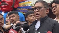 Foto: Sekretaris Jenderal Partai Demokrasi Indonesia Perjuangan (PDI-P), Hasto Kristiyanto saat menghadiri acara Merah Muda Fest, Menyongsong 100 Tahun Sumpah Pemuda di Museum Sumpah Pemuda, Jakarta, Minggu (25/10).