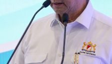 Foto: Utusan Khusus Presiden Bidang Iklim dan Energi sekaligus Ketua Dewan Penasihat Kamar Dagang dan Industri (Kadin) Indonesia, Hashim Djojohadikusumo, dalam Rapat Pimpinan Nasional (Rapimnas) Kadin Indonesia 2026 di Jakarta, Kamis (29/10/2026).
